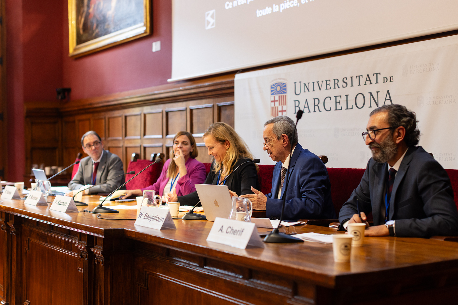 en https://web.ub.edu/en/